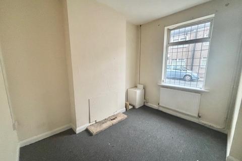 3 bedroom terraced house to rent, Rutland Street, Grimsby DN32