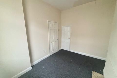 3 bedroom terraced house to rent, Rutland Street, Grimsby DN32