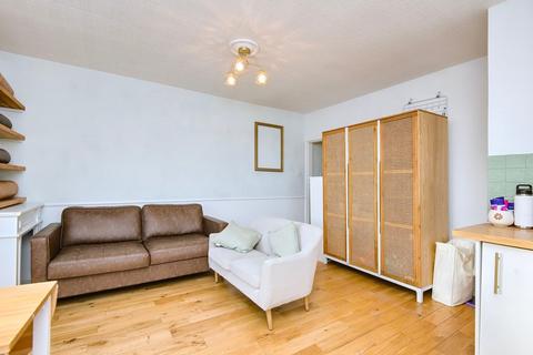 1 bedroom flat for sale, North Street, , St Andrews, KY16