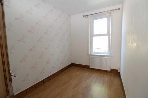 2 bedroom flat to rent, Elsdon Terrace, North Shields