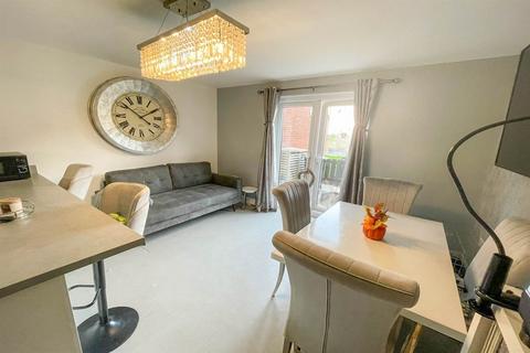 3 bedroom semi-detached house for sale, Goldcrest Way, Hebburn