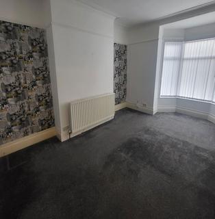 2 bedroom flat to rent, Crondall Street, South Shields