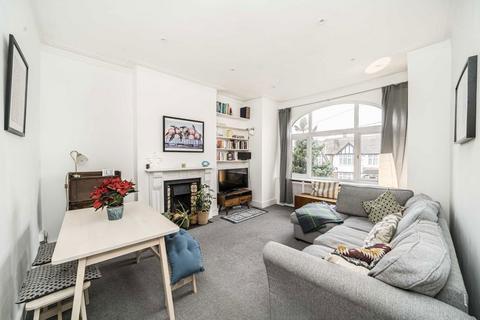 3 bedroom flat for sale, Conyers Road, London SW16