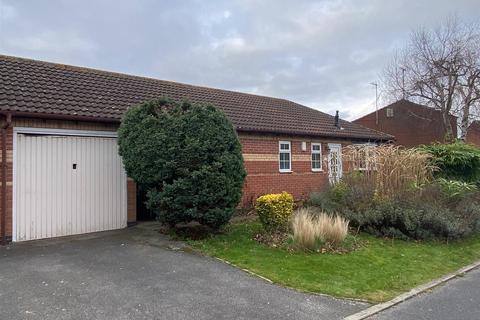 3 bedroom semi-detached bungalow for sale, Holmefield, Farndon, Newark