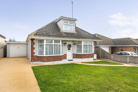 3 bedroom bungalow for sale, Chilburn Road, Clacton-on-Sea, Essex