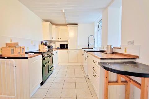 6 bedroom semi-detached house to rent, Landseer Avenue, Bristol BS7