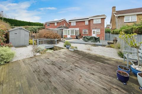 4 bedroom detached house for sale, Fielding Court, Crook