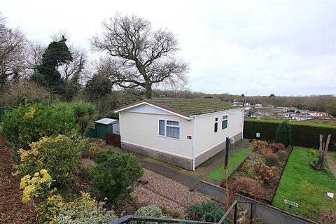 2 bedroom detached house for sale, Hillcrest, Blisworth