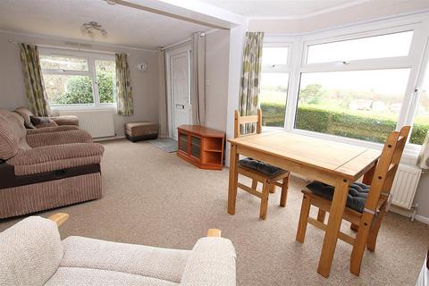 2 bedroom detached house for sale, Hillcrest, Blisworth