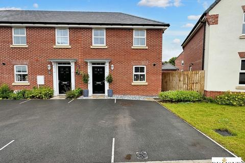 3 bedroom end of terrace house to rent, Hann Road, Tiverton, Devon