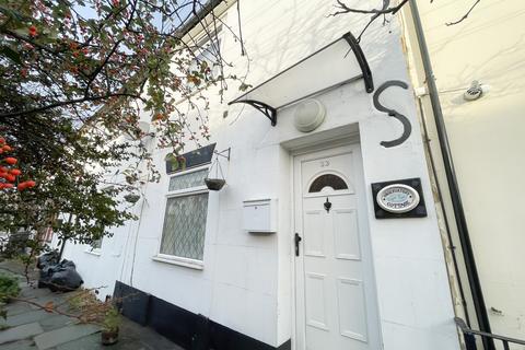 2 bedroom cottage to rent, Pelham Terrace, Gravesend, Kent, DA11 0JJ