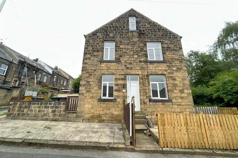 2 bedroom terraced house to rent, Crownest Road, Bingley, BD16