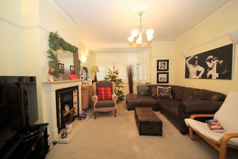 3 bedroom end of terrace house to rent, Bury Street West, N9