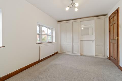 2 bedroom terraced house to rent, Higher Lane, Lymm WA13