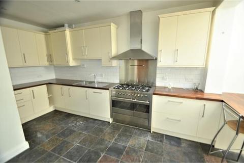 4 bedroom semi-detached house to rent, Bunns Lane, Mill Hill, NW7