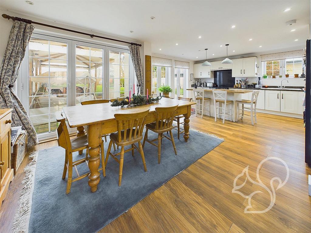 Dining Area/Kitchen