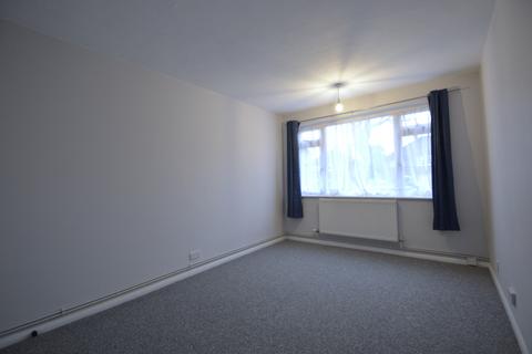 2 bedroom flat to rent, Lovelace Road, Surbiton