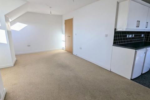 2 bedroom apartment for sale, Wigan Road, Wigan WN4