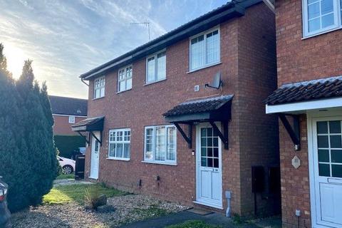 2 bedroom semi-detached house to rent, Serle Close, Southampton SO40