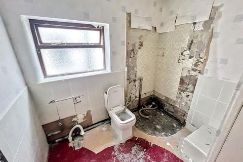 3 bedroom semi-detached house for sale, Harcourt Road, South Bank , Middlesbrough, North Yorkshire, TS6 6LG