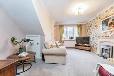 22 Farnaby Drive, High Green, Sheffield, S35 4NY