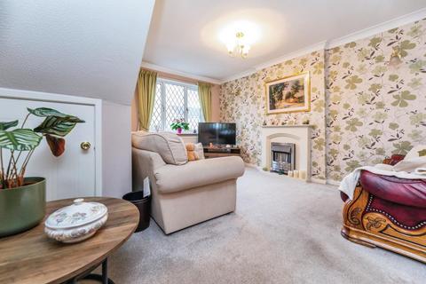 22 Farnaby Drive, High Green, Sheffield, S35 4NY