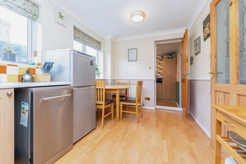 22 Farnaby Drive, High Green, Sheffield, S35 4NY