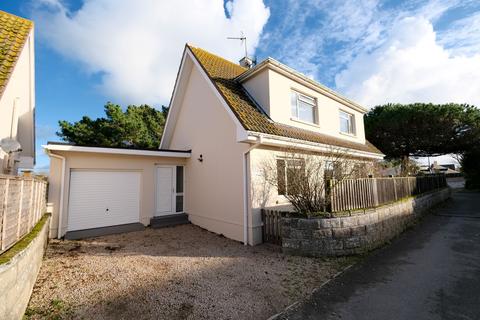 3 bedroom bungalow for sale, La Cache Du Bourg, Jersey JE2