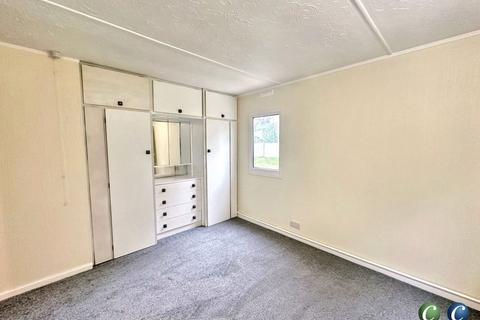 2 bedroom mobile home for sale, Rugeley Road, Armitage, Rugeley, WS15 4BF