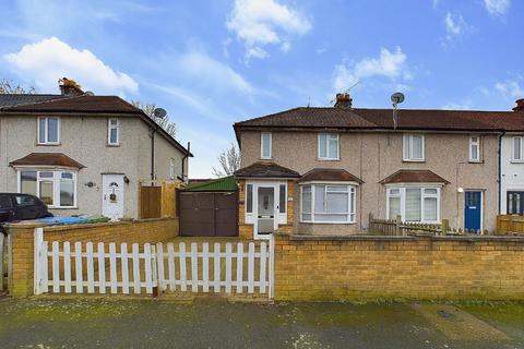 3 bedroom semi-detached house to rent, Kingsholm Gardens, London SE9