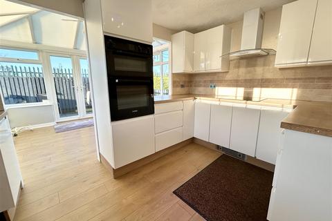 1 bedroom park home for sale, Newfield Crescent, Garforth, Leeds