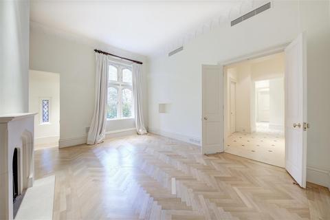 2 bedroom flat to rent, Rose Square, Fulham Road, SW3