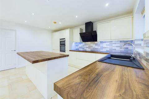 4 bedroom house to rent, Stubley Lane, Dronfield