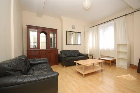 2 bedroom flat to rent, Arnold Estate, London SE1