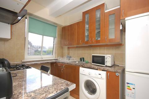 2 bedroom flat to rent, Arnold Estate, London SE1