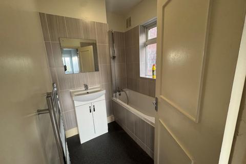 1 bedroom flat to rent, Westview Close, Neasden, NW10