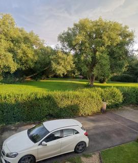 2 bedroom terraced house to rent, Danestone Close, Swindon SN5