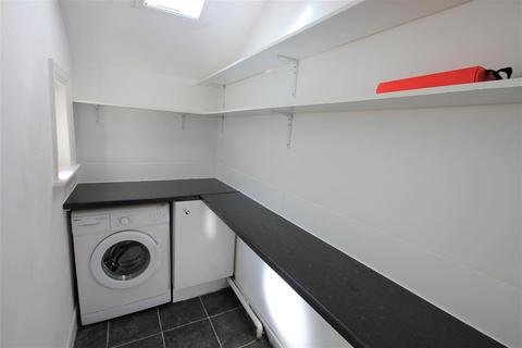 4 bedroom house to rent, Coombe Road, Brighton