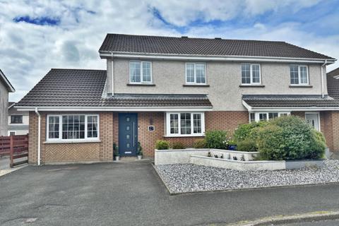 27 Ashberry Avenue Saddlestone Park, Douglas, IM2 1PY