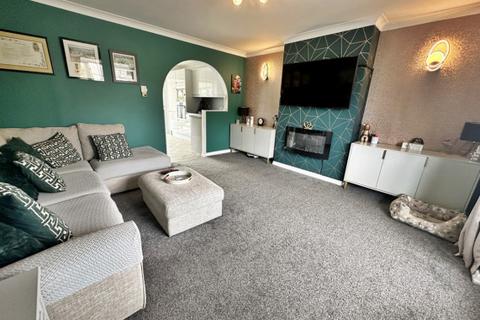 4 bedroom semi-detached house for sale, 27 Ashberry Avenue Saddlestone Park, Douglas, IM2 1PY