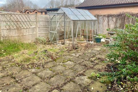 2 bedroom semi-detached bungalow for sale, Fenay Lea Drive, Waterloo, Huddersfield