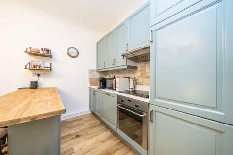 2 bedroom flat for sale, Gloucester Terrace, London W2