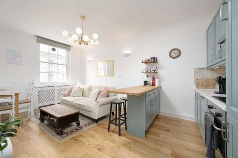 2 bedroom flat for sale, Gloucester Terrace, London W2