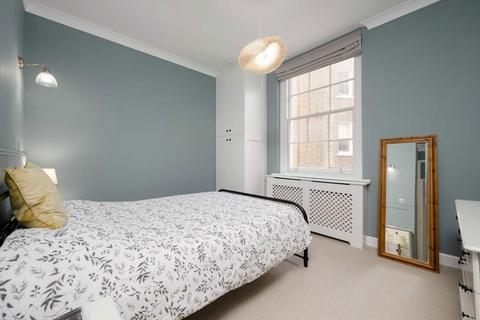 2 bedroom flat for sale, Gloucester Terrace, London W2