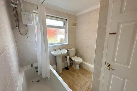 3 bedroom end of terrace house to rent, Guys Road, Barry, The Vale Of Glamorgan. CF63 3QA