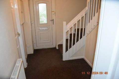 3 bedroom terraced house to rent, Thrush Lane, Wellingborough NN8