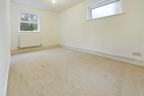 7 Bishops Mead, Mathern, Chepstow, NP16 6HR