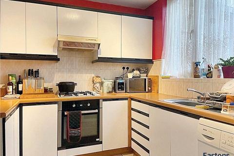 2 bedroom flat for sale, Tattenham Crescent, Surrey KT18