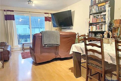2 bedroom flat for sale, Tattenham Crescent, Surrey KT18