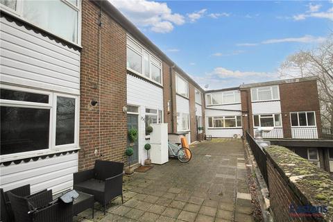 2 bedroom flat for sale, Tattenham Crescent, Surrey KT18